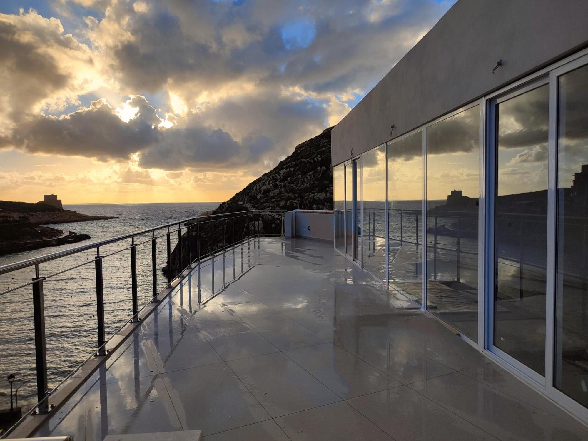 Xlendistays - Centrally Located Seafront Living Holiday Spaces In Xlendi Exterior foto